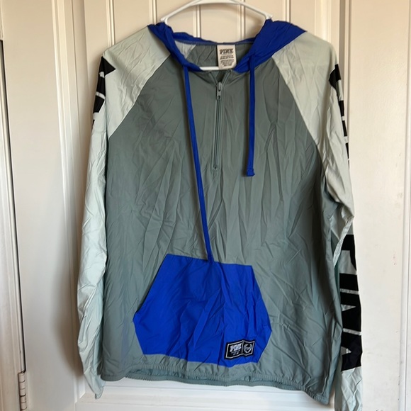 Pink windbreaker - Picture 1 of 3